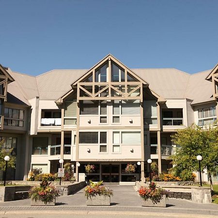 Greystone Lodge 휘슬러 외부 사진