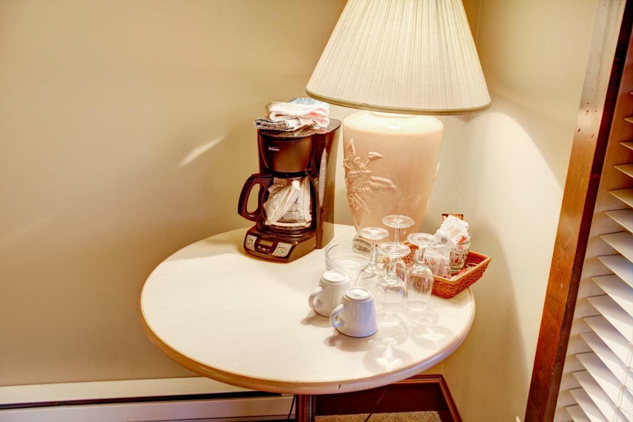 Greystone Lodge 휘슬러 외부 사진